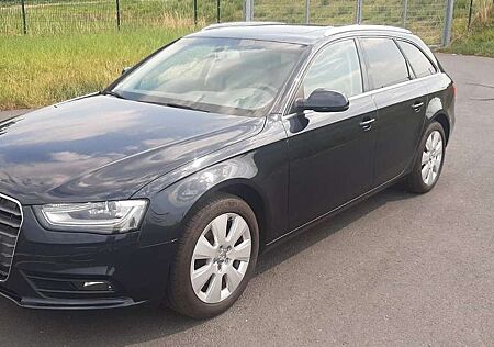 Audi A4 Avant 2.0 TDI quattro, Bi-Xenon,Navi,Standh.