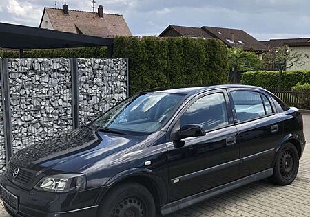 Opel Astra 1.2