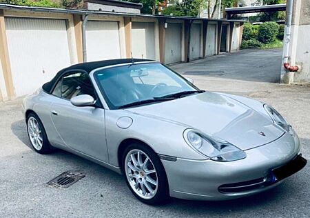 Porsche 996 911 Carrera C2 Cabriolet