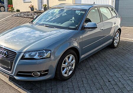 Audi A3 Sportb. 1.8 TFSI quattro S line 1.Hand Anhän