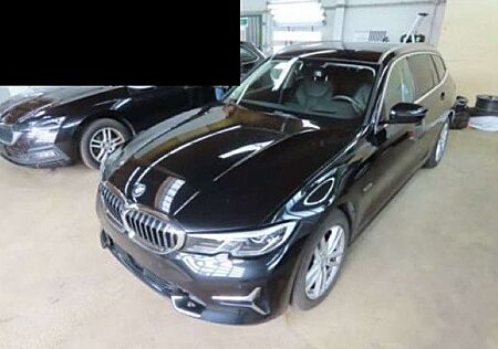 BMW 330 e M sport 19" Laser Nav+ HeadUp ACC CockpPro