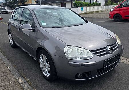 VW Golf Volkswagen 1.9 TDI DSG 5 TÜR United Stzhg PDC
