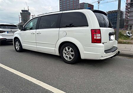 Chrysler Grand Voyager Familien-Van mit Stow and Go Sitzen (versenkbar)