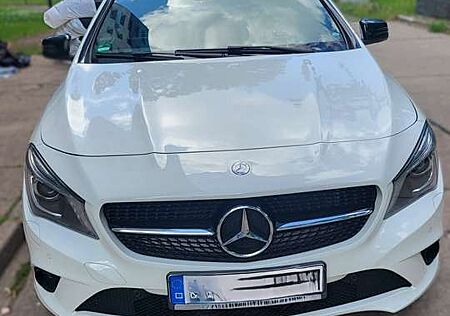 Mercedes-Benz CLA 200 CLA