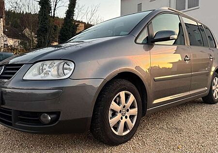 VW Touran Volkswagen 7SITZE +TÜV+GARANTIE+ANHÄNGER+SITZH