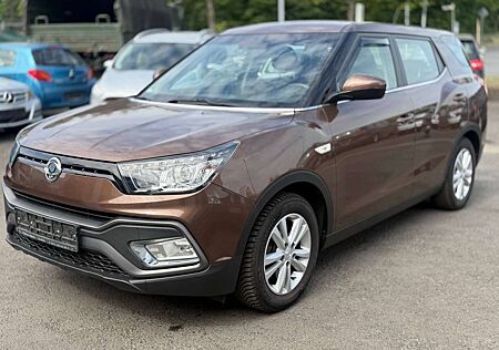 SsangYong XLV XLV e-XGi 160 2WD Sapphire 1-HAND