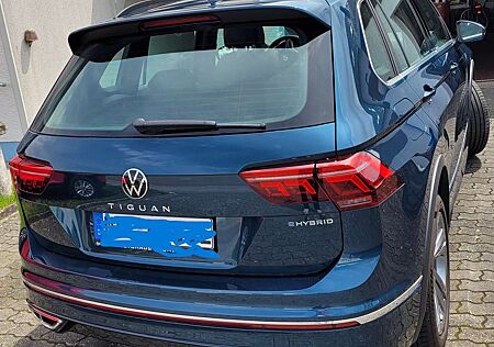 VW Tiguan Volkswagen 1.4 eHybrid OPF DSG R-Line