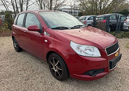 Chevrolet Aveo 1.2 LS, AU bis 06/2026.