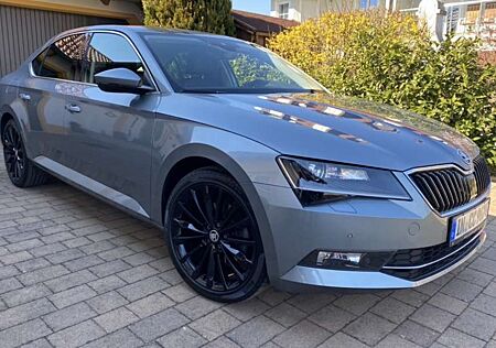 Skoda Superb Premium Edition 4x4