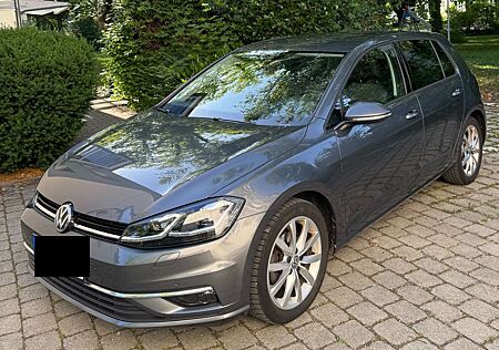 VW Golf Volkswagen VII 5-Türer 1.5 TSI Highline DSG