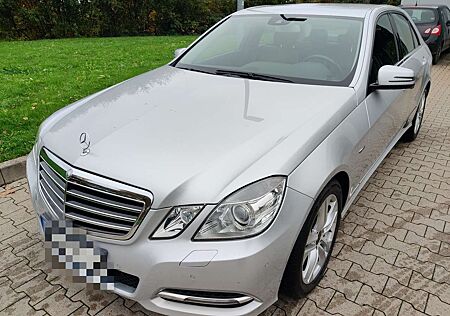 Mercedes-Benz E 300 CDI DPF BlueEFFICIENCY 7G-TRONIC Avantgarde