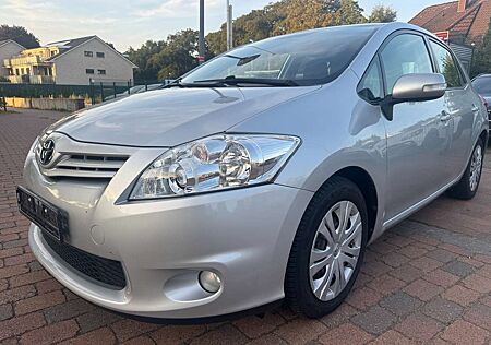 Toyota Auris Life+AHK-PDC-Tempomat