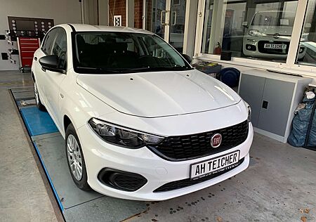 Fiat Tipo 5-Türer E6D-TEMP 1.4 Street