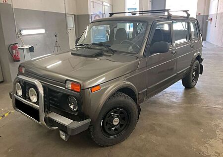 Lada Taiga Niva 5-trg. Basis 4x4 Klima Dotz A/T LED