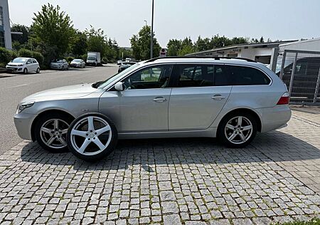 BMW 530i 530 xDrive - TÜV 11.2025. - AHK - Leder -