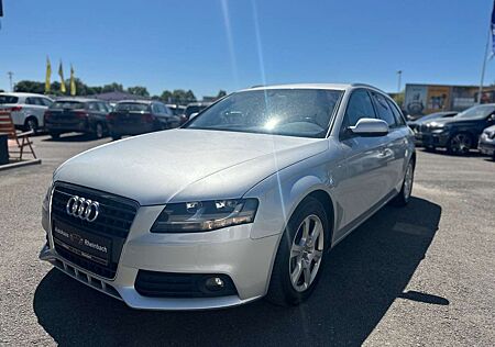 Audi A4 Avant Attraction Scheckheft Gepflegt bei