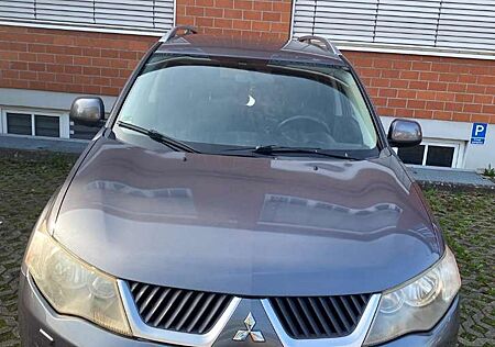 Mitsubishi Outlander 2.0 DI-D