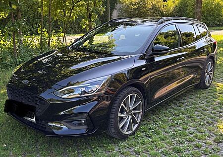 Ford Focus Turnier 1.5 EcoBoost ST-LINE