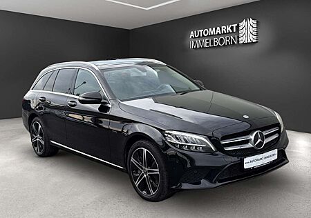 Mercedes-Benz C 300 T de Panorama*Kamera*LED*DAB*18*Navi