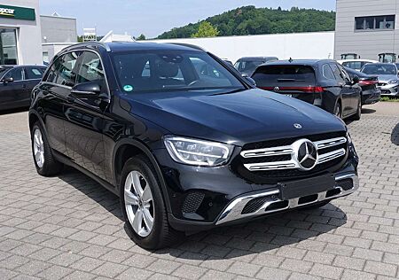 Mercedes-Benz GLC 220 d 4Matic 1.HAND"LEDER"LED"AHK"MEM"DISTR"