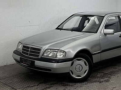 Mercedes-Benz C 180 RADIO+KASETTE+E-AUSSENSPIEGEL+