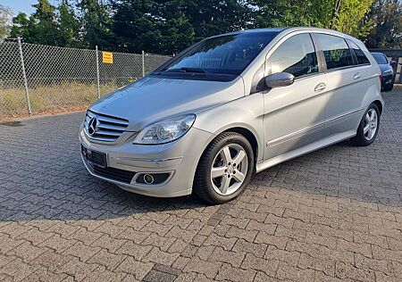 Mercedes-Benz B 200 CDI DPF Automatik, Leder, Xenon, AppleCar-Play....