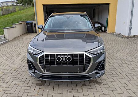 Audi Q3 40 TFSI quattro S tronic S line