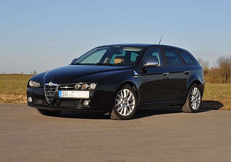 Alfa Romeo 159 2.4 JTDM Leder*AHK*Klima*Shz*Xenon