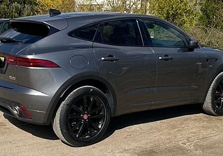 Jaguar E-Pace AWD Chequered Flag – Panoramadach | Sportsitze