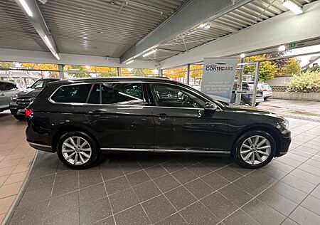 VW Passat Variant Volkswagen 2.0 TDI Elegance VIELE EXTRAS