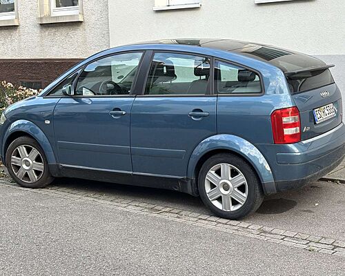 Audi A2 A2 1.4 TÜV bis 6/27, Panoramadach, 8f Bereifung