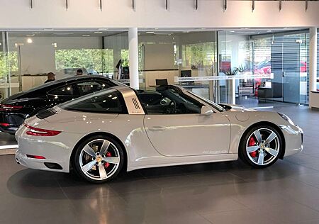 Porsche 911 991.2 TARGA 4S PDK