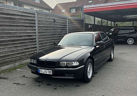 BMW 735i 735 LCI HU/AU 2027