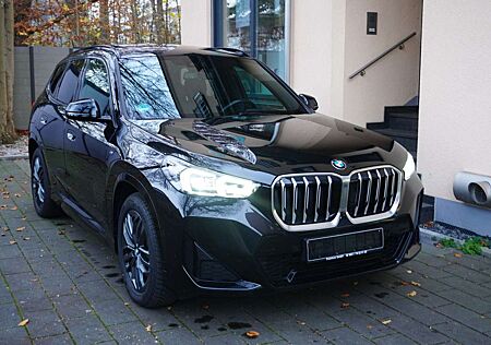 BMW X1 xDr23d M Sport/Memory/Head Up/Panorama/AHK/360