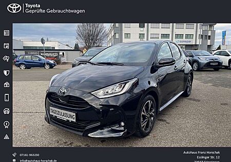 Toyota Yaris Hybrid Teamplayer