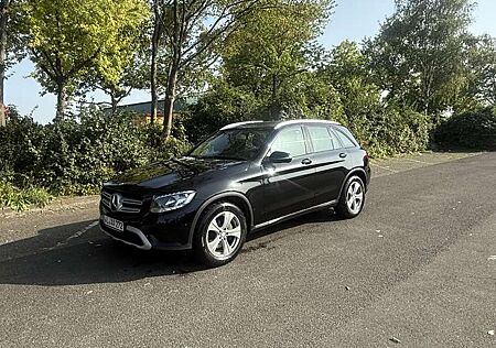 Mercedes-Benz GLC 220 d 4Matic 9G-TRONIC