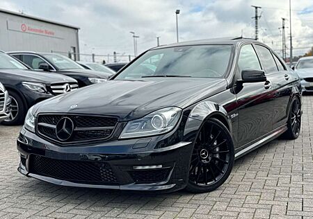 Mercedes-Benz C 63 AMG W204 *GSD*Navi*H&R*MB SH*Deutsches FZ*