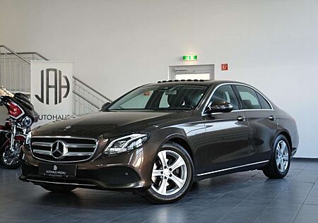 Mercedes-Benz E 200 *AUT*NAV*AMBIENT*LED*SCHIEBEDACH*