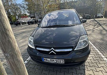 Citroën C8 Citroen 2.2 HDi Tendance
