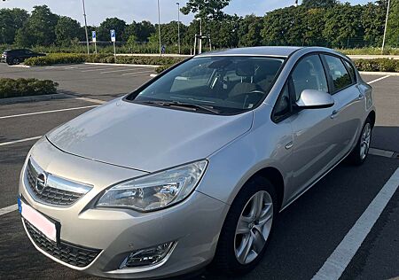 Opel Astra 1.4 Turbo Design Edition