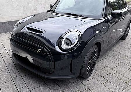 Mini Cooper SE Yours Trim