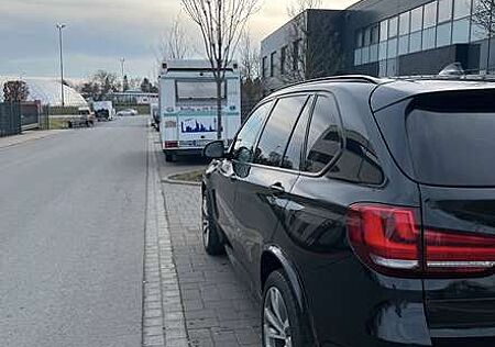 BMW X5 xDrive30d M-Paket VOLL AUSSTATTUNG