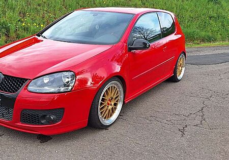VW Golf Volkswagen GTI Edition 30