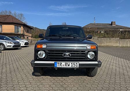 Lada Taiga Basis 4x4