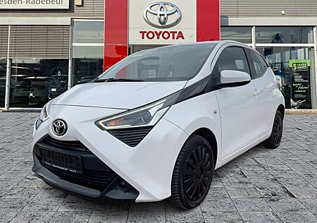 Toyota Aygo 1.0 x-Play KAM DAB