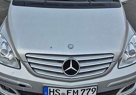 Mercedes-Benz B 170