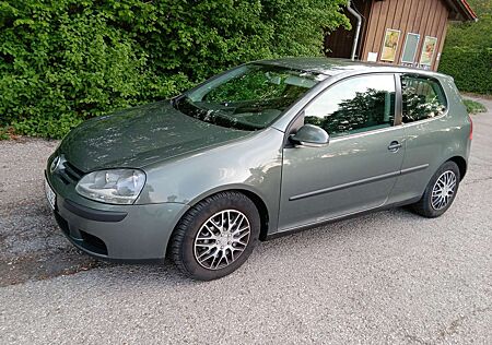 VW Golf Volkswagen 1.9 TDI Trendline