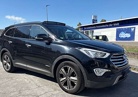 Hyundai Grand Santa Fe Premium 4WD 7 SITZER VOLL PANORAMAD LEDER EURO5