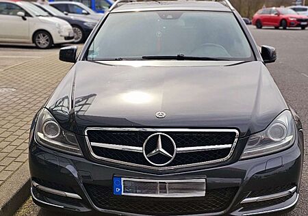 Mercedes-Benz C 220 CDI DPF (BlueEFFICIENCY) 7G-TRONIC Avantgarde