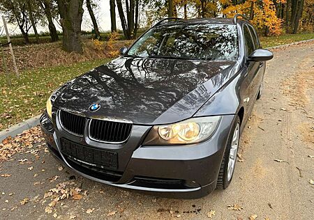 BMW 320i 320 Touring Aut.